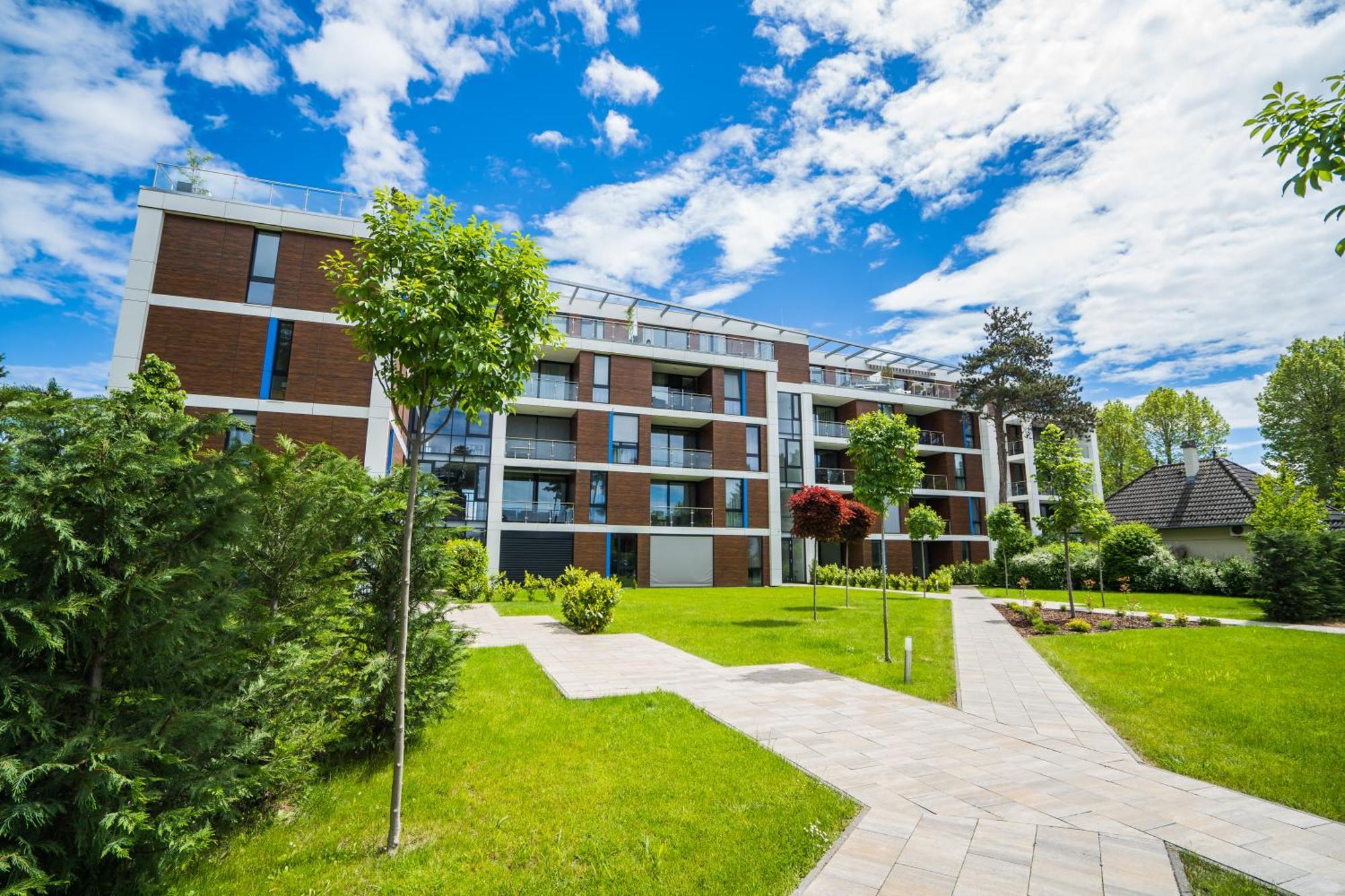 Mf Port Azur Wellness Apartments Siófok Zewnętrze zdjęcie