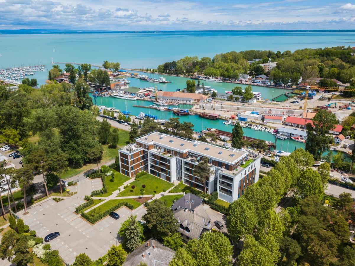Mf Port Azur Wellness Apartments Siófok Zewnętrze zdjęcie