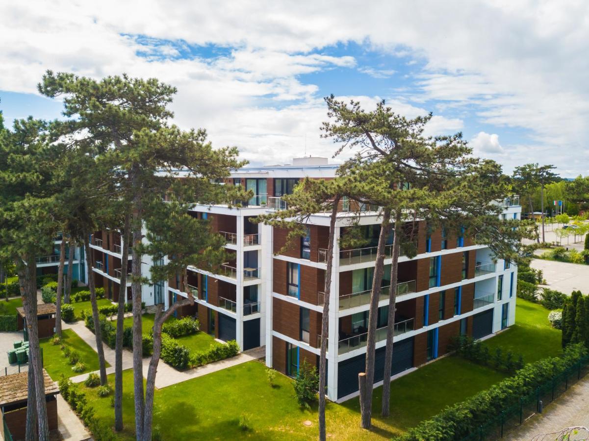 Mf Port Azur Wellness Apartments Siófok Zewnętrze zdjęcie