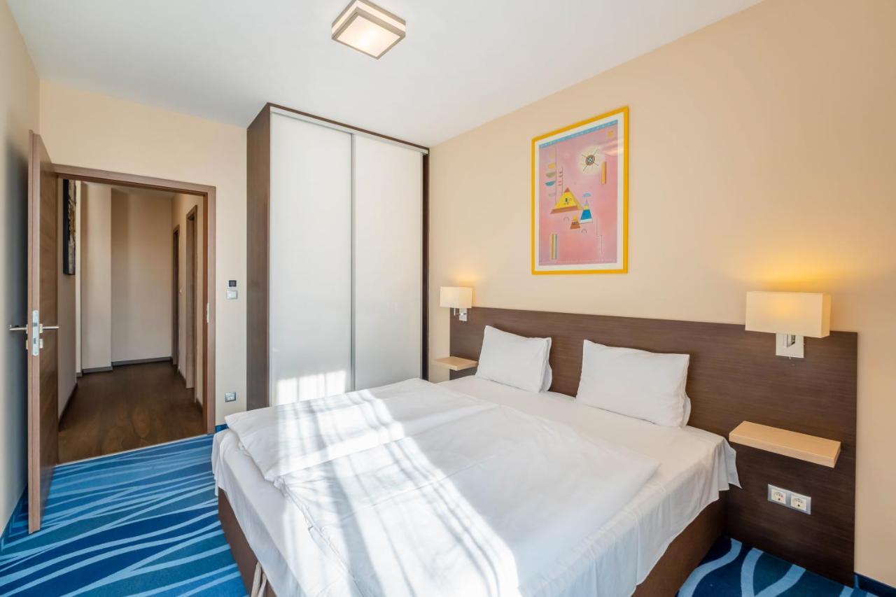 Mf Port Azur Wellness Apartments Siófok Zewnętrze zdjęcie