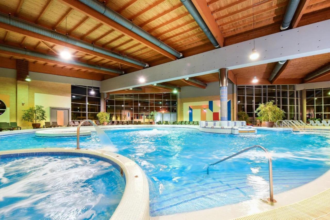 Mf Port Azur Wellness Apartments Siófok Zewnętrze zdjęcie